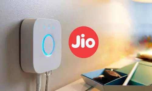 ബ്രോഡ്​ബാൻഡ്​ ഇൻറർനെറ്റി​െൻറ ലൈസൻസ്​ ഫീ കുറക്കുന്നു; നേട്ടം ജിയോക്ക്​