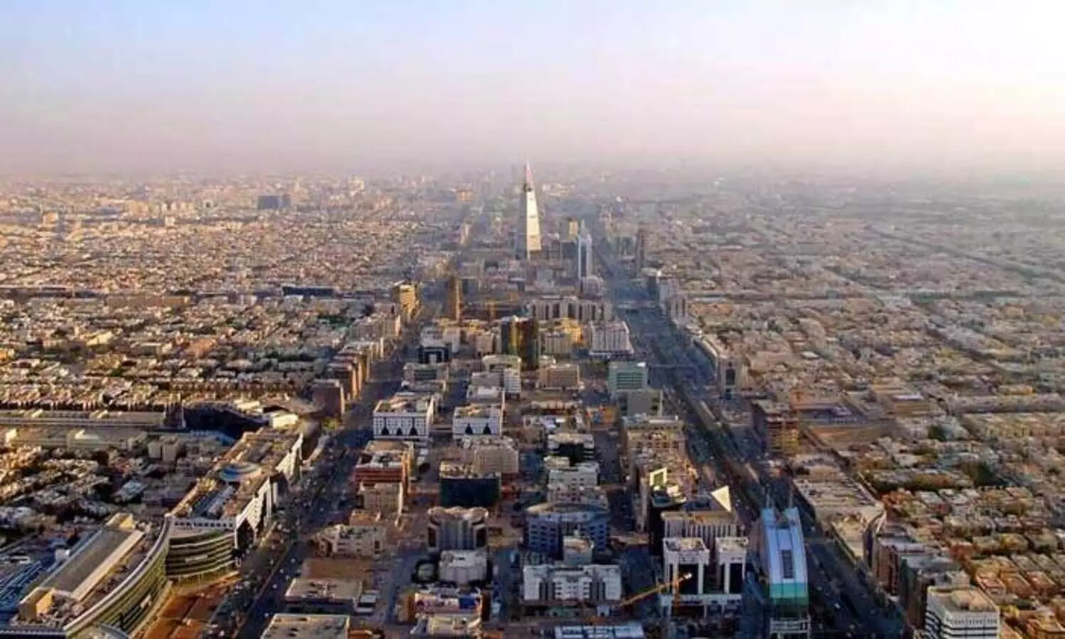 റിയാദിന്​ നേരെ ഹൂതികളുടെ ബാലിസ്​റ്റിക്​ മിസൈൽ: സഖ്യസേന തകർത്തു