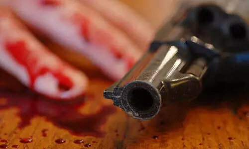 ഭാര്യയേയും ഭാര്യാമാതാവിനെയും കൊലപ്പെടുത്തിയ​ യുവാവ്​ സ്വയം വെടിവെച്ച്​ മരിച്ചു