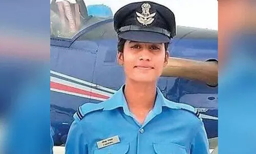 ചായക്കടക്കാര​െൻറ ​മകൾ ഇന്ന് വ്യോമസേന പൈലറ്റ്; കൈയ്യടിയുമായി സമൂഹമമാധ്യമങ്ങൾ