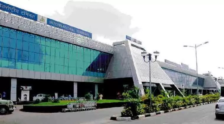 മൂന്ന് മാസത്തിനിടെ കരിപ്പൂർ വഴിയെത്തിയത് മുക്കാൽ ലക്ഷത്തിലധികം പ്രവാസികൾ മൂന്ന് മാസത്തിനിടെ കരിപ്പൂർ വഴിയെത്തിയത് മുക്കാൽ ലക്ഷത്തിലധികം പ്രവാസികൾ