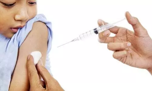 ആരോഗ്യപ്രവർത്തകക്ക് കോവിഡ്; കുത്തിവെപ്പെടുത്ത 60 ഓളം കുഞ്ഞുങ്ങൾ നിരീക്ഷണത്തിൽ