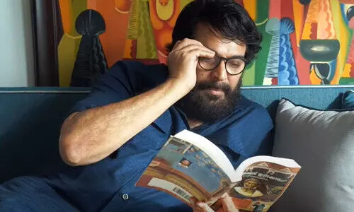 വായനാവാരത്തിൽ ഇഷ്​ടനോവൽ വായിച്ച്​ മമ്മൂട്ടി; ദൃശ്യം പകർത്തി ദുൽഖർ