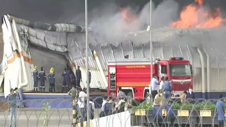 അഹമ്മദാബാദിൽ ഫാക്​ടറിയിൽ വൻ തീപിടിത്തം