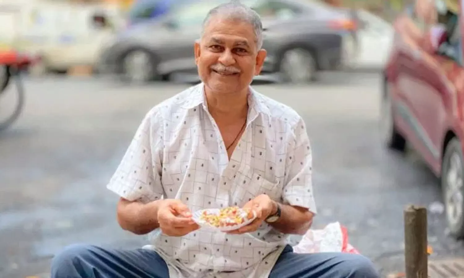 പ്രിയ പാനീ പൂരി വിൽപനക്കാരനെ കോവിഡ് കവർന്നു; കുടുംബത്തിന് സഹായവുമായി പ്രദേശവാസികൾ