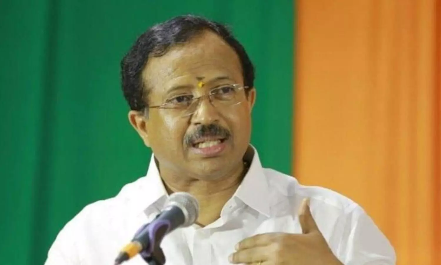 ട്രൂനാറ്റ്​ ഉപ്പേരിയും അച്ചാറും പോലെ കൊടുത്തു വിടാനാവില്ല; മുഖ്യമന്ത്രിയെ പരിഹസിച്ച്​ വി.മുരളീധരൻ