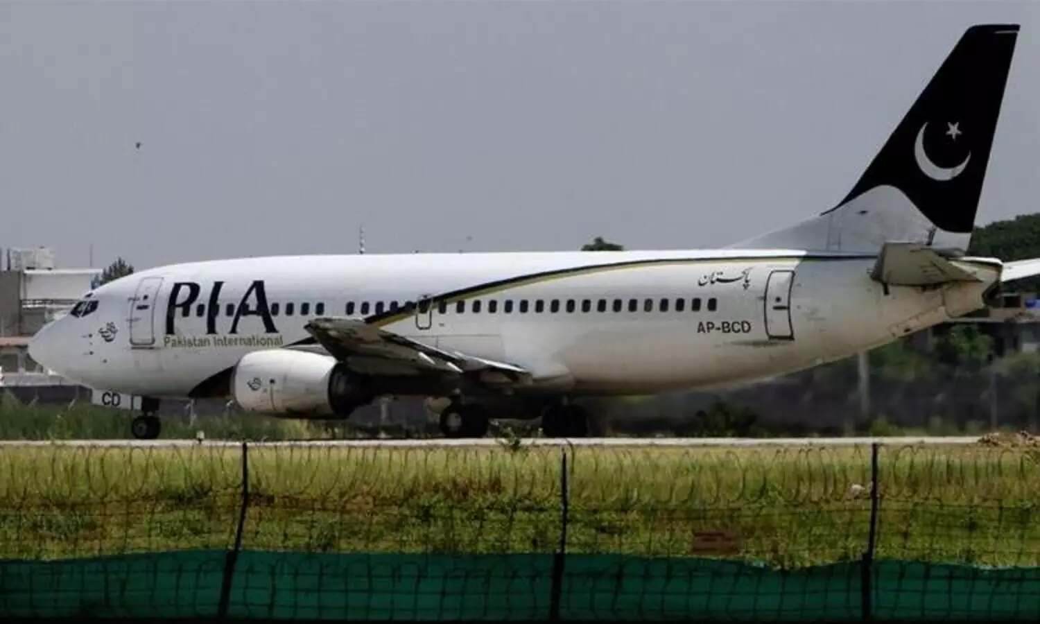 വ്യാജ ലൈസൻസ്: പാകിസ്താൻ എയർലൈൻസിലെ 150 പൈലറ്റുമാർക്ക് സസ്പെൻഷൻ