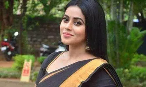 ഷംന കാസിമിനെ ഭീഷണിപ്പെടുത്തിയ സംഘത്തിനെതിരെ കൂടുതൽ പരാതികൾ