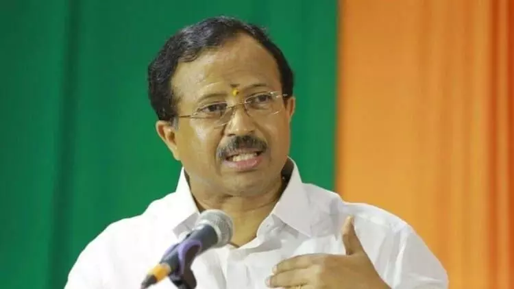 ട്രൂനാറ്റ് ഉപ്പേരിയും അച്ചാറും പോലെ കൊടുത്തു വിടാനാവില്ല; മുഖ്യമന്ത്രിയെ പരിഹസിച്ച് വി.മുരളീധരൻ ട്രൂനാറ്റ് ഉപ്പേരിയും അച്ചാറും പോലെ കൊടുത്തു വിടാനാവില്ല; മുഖ്യമന്ത്രിയെ പരിഹസിച്ച് വി.മുരളീധരൻ