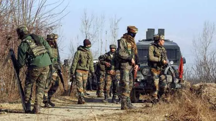 പുൽവാമയിലെ അവന്തിപ്പോറയിൽ ഏറ്റുമുട്ടൽ; തീ​വ്ര​വാ​ദി​യെ വധിച്ചു