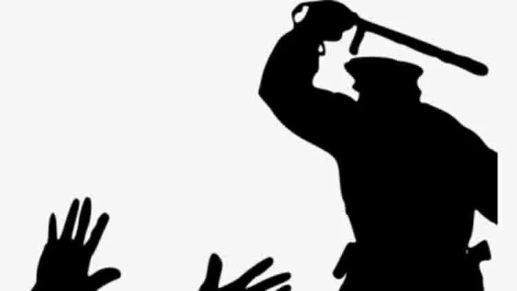 മു​സ്​​ലിം ലീ​ഗ് ഓ​ഫി​സി​ൽ പൊ​ലീ​സ് അ​തി​ക്ര​മമെന്ന്​ പ​രാ​തി