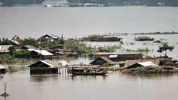 അസമിലും അരുണാചലിലും പ്രളയക്കെടുതി; മരണം 38 ആയി, ദുരിത ബാധിതർ 1.89 ലക്ഷം അസമിലും അരുണാചലിലും പ്രളയക്കെടുതി; മരണം 38 ആയി, ദുരിത ബാധിതർ 1.89 ലക്ഷം