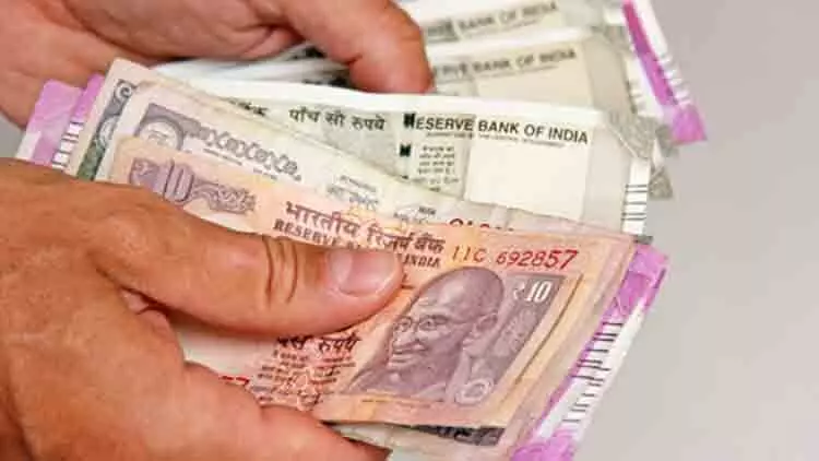 ഇ.പി.എഫ്​ പലിശനിരക്ക് 8.5 ശതമാനത്തിൽനിന്ന്​​ കുറച്ചേക്കും