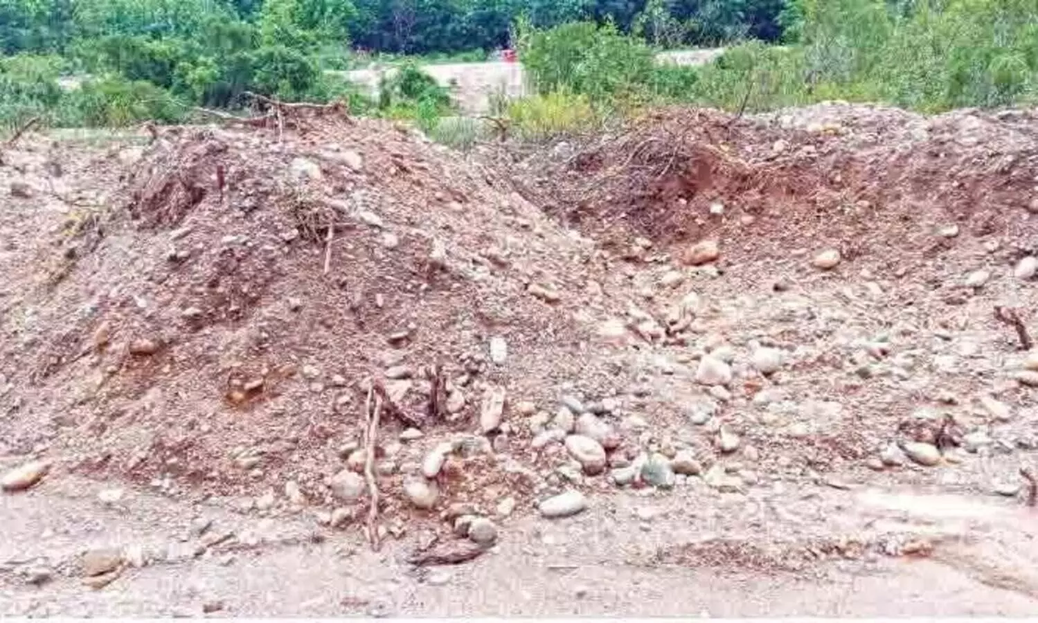 മണൽ ഖനനം നദികളുടെ അടിത്തട്ട്​ കുളം തോണ്ടും