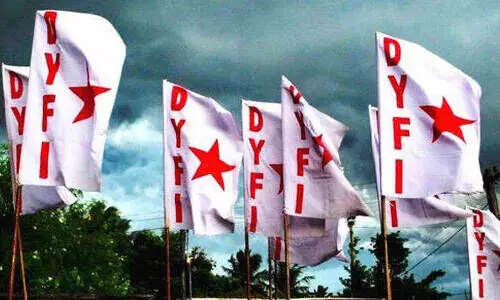 എം.പിയുടെ കാർ തടഞ്ഞതിന് 10 ഡി.വൈ.എഫ്.ഐ പ്രവർത്തകർക്കെതിരെ കേസ്