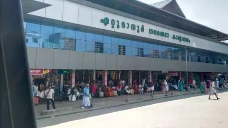 അഴിമതിയില്‍ മുങ്ങി വഴിവിളക്കുകളും; ഏറ്റുമാനൂര്‍ നഗരസഭ ഇരുട്ടിലേക്ക്