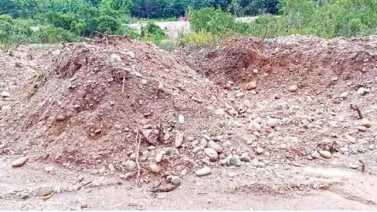 മണൽ ഖനനം നദികളുടെ അടിത്തട്ട്​ കുളം തോണ്ടും