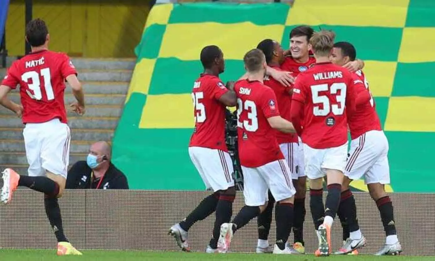 എഫ്​.എ കപ്പ്​: മാഞ്ചസ്​റ്റർ യുനൈറ്റഡ്​ സെമിയിൽ