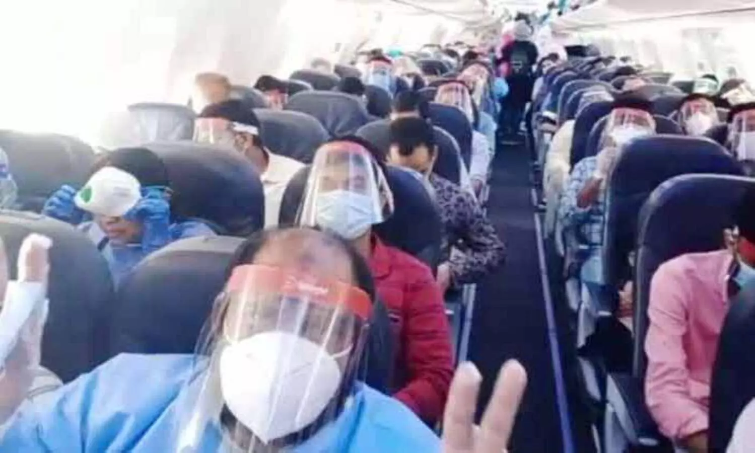 ആദ്യ സൗജന്യ ചാർ​ട്ടേഡ്​ വിമാനം പറത്തിയ സംഘടന കൾച്ചറൽ ഫോറം; 170 യാത്രക്കാരുടെ സ്വപ്​നം യാഥാർഥ്യം