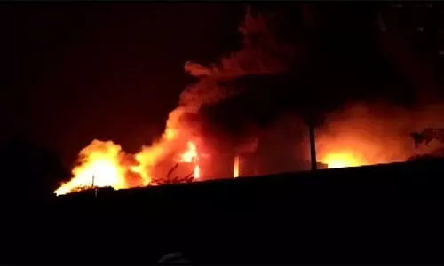 ഗുജറാത്തിൽ കെമിക്കൽ ഫാക്ടറിയിൽ വൻ അഗ്നിബാധ