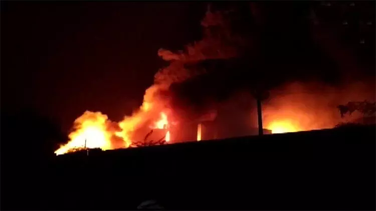 ഗുജറാത്തിൽ കെമിക്കൽ ഫാക്ടറിയിൽ വൻ അഗ്നിബാധ