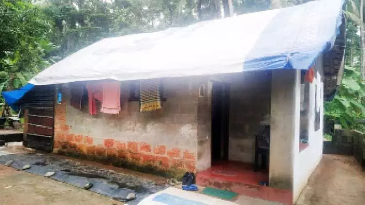 പഠിക്കാൻ ഫോണില്ല; പത്താം ക്ലാസുകാരന്‍റെ പ്രാർഥന മനുവേട്ടൻ പുറത്തുപോവരുതേയെന്ന്