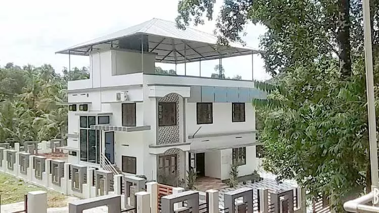 ഒരുകോടി മുടക്കി അംഗൻവാടി; അഴിമതിയെന്ന്​ പരാതി