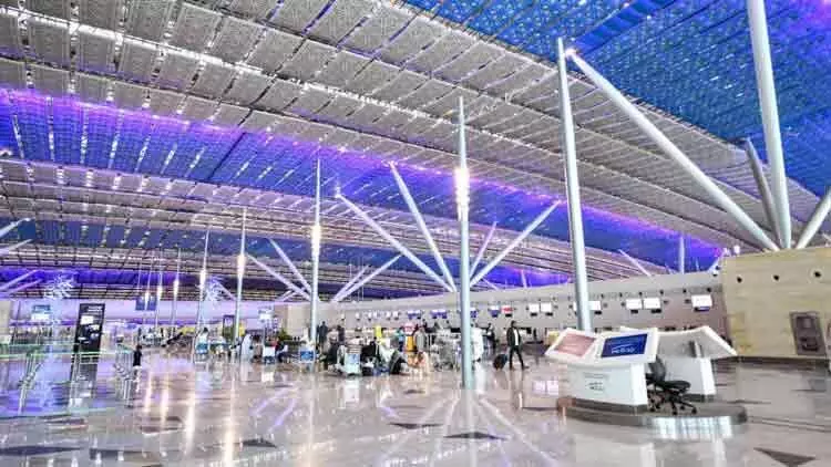 ജിദ്ദ കിങ് അബ്ദുൽ അസീസ് വിമാനത്താവളം; മുഴുവൻ സർവിസുകളും പുതിയ ടെർമിനൽ ഒന്നിലേക്ക് മാറ്റി ജിദ്ദ കിങ് അബ്ദുൽ അസീസ് വിമാനത്താവളം; മുഴുവൻ സർവിസുകളും പുതിയ ടെർമിനൽ ഒന്നിലേക്ക് മാറ്റി