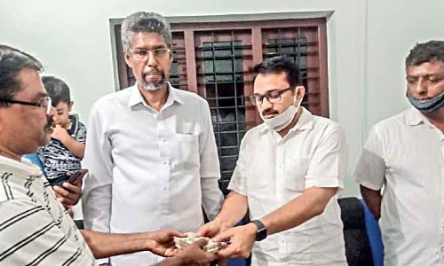 ആ യാത്ര സഫലമാവട്ടെ; ഹജ്ജിന് മാറ്റിവെച്ച പണം നിർധന പ്രവാസികൾക്ക്