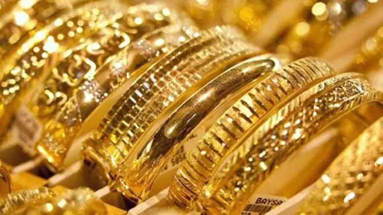 കരിപ്പൂരിൽ 18 ലക്ഷത്തിെൻറ സ്വർണം പിടിച്ചു കരിപ്പൂരിൽ 18 ലക്ഷത്തിെൻറ സ്വർണം പിടിച്ചു