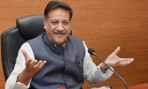 മോദിയുടെ നമോ ആപും വിവരം ചോർത്തുന്നു; നിരോധന ആവശ്യവുമായി പൃഥ്വിരാജ്​ ചവാൻ