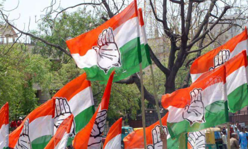 മു​ൻ സി.​പി.​എം പ്ര​വ​ർ​ത്ത​കൻ കോൺഗ്രസിൽ ചേർന്നു