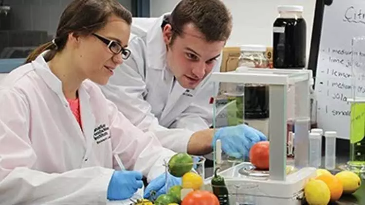 എൻജിനീയറിങ്ങിന്റെ പുതിയ മുഖം എൻജിനീയറിങ്ങിന്റെ പുതിയ മുഖം