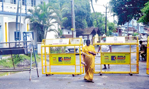 കോവിഡ്​: കേ​​ന്ദ്ര സർക്കാർ വകുപ്പുകളിൽ ഹാജർനില 50 ശതമാനമാക്കി