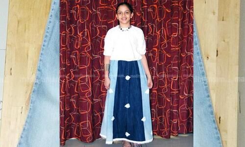 പഴയ ജീന്‍സിൽ നിന്ന് പുതിയ സ്കര്‍ട്ട്