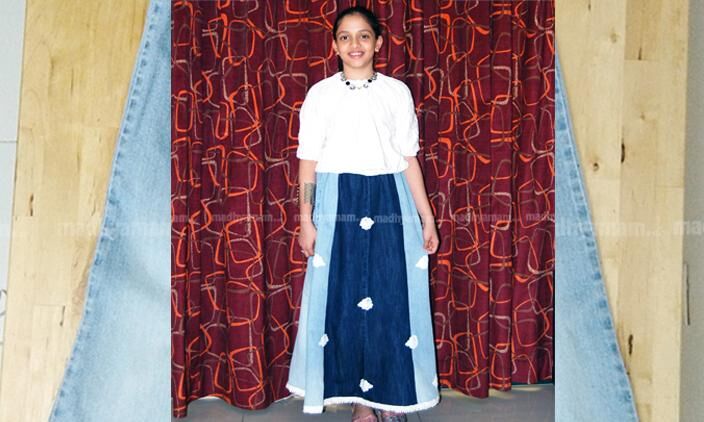 പഴയ ജീന്‍സിൽ നിന്ന് പുതിയ സ്കര്‍ട്ട്