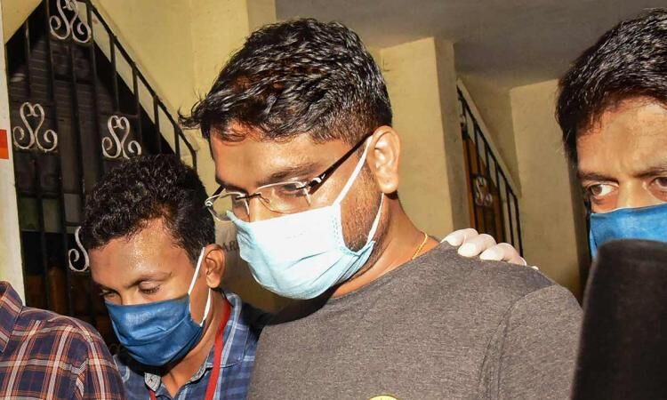 സ്വർണക്കടത്തിനായി സി.പി.എം കമ്മിറ്റി  എന്ന പേരില്‍ ടെലിഗ്രാം ഗ്രൂപ്പുണ്ടാക്കി -സരിത്തി​െൻറ മൊഴി