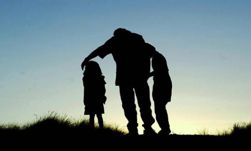 എല്ലാം കേള്‍ക്കാന്‍ ടൈം ഉള്ള പിതാവ്