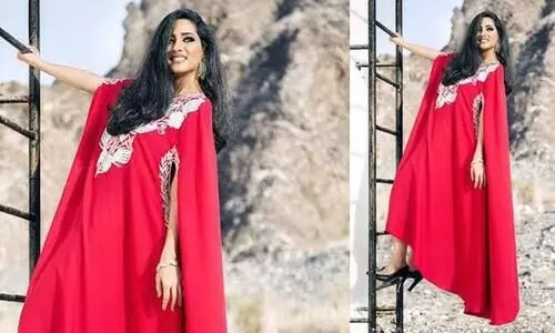 വസ്ത്രങ്ങളില് പുതുമകള് തുന്നി വസ്ത്രങ്ങളില് പുതുമകള് തുന്നി