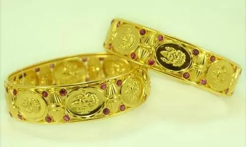 ന്യൂജെന്‍ പിള്ളാരും ടെമ്പിള്‍ ജ്വല്ലറിയും