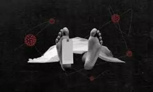 കോവിഡ് ബാധിച്ചുമരിച്ച കൊല്ലം സ്വദേശികളെ ഖബറടക്കി കോവിഡ് ബാധിച്ചുമരിച്ച കൊല്ലം സ്വദേശികളെ ഖബറടക്കി