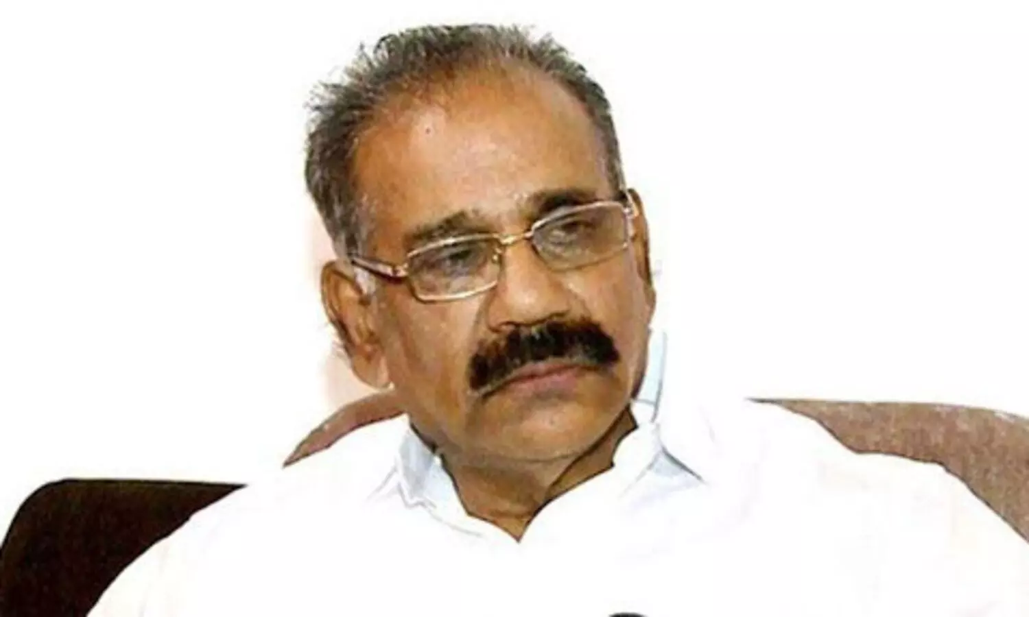 മന്ത്രി എ.കെ ശശീന്ദ്രന് കോവിഡ്; ആശുപത്രിയിൽ പ്രവേശിപ്പിച്ചു