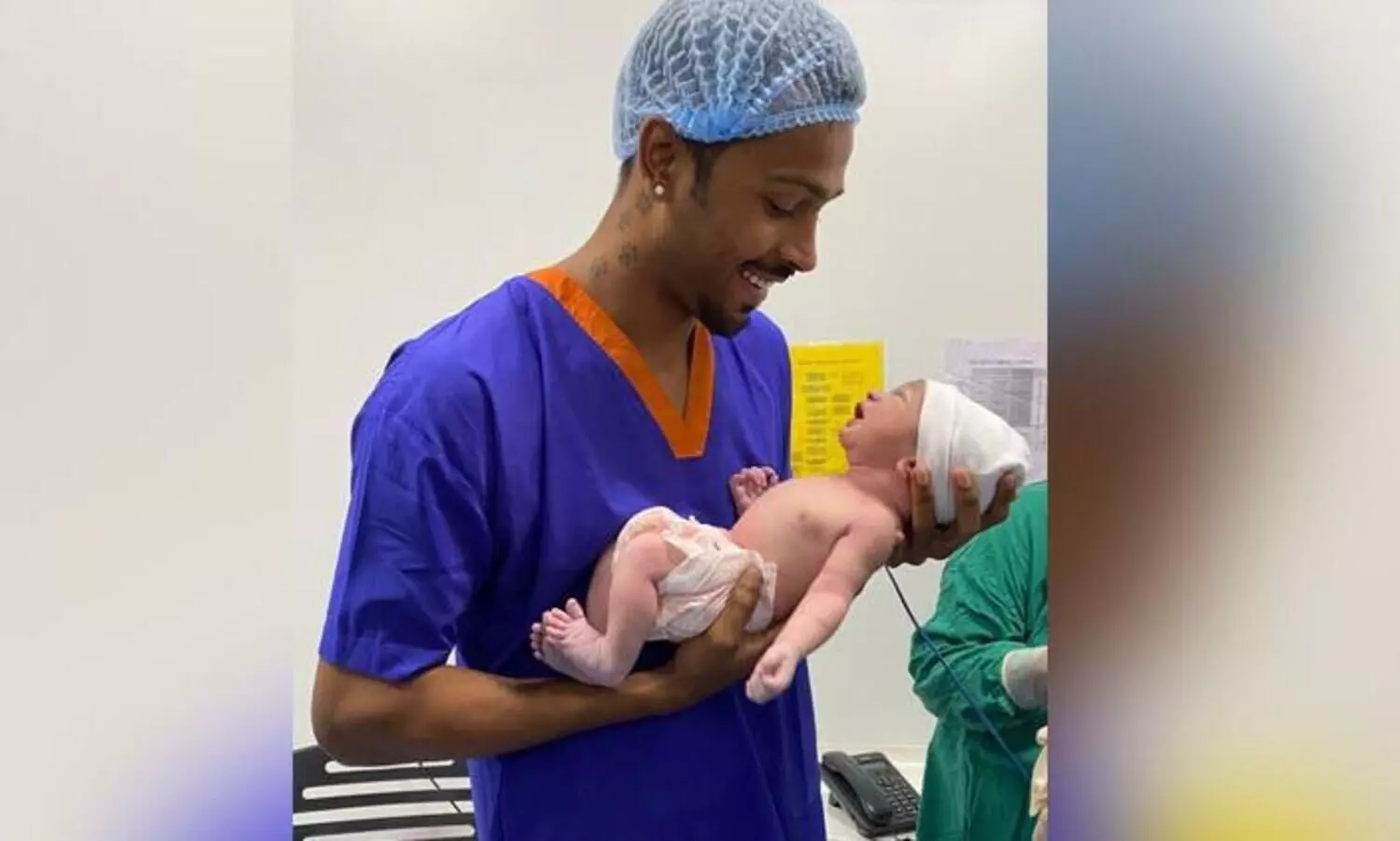 ദൈവാനുഗ്രഹം; പാണ്ഡ്യ ജൂനിയറി​െൻറ ചിത്രം പങ്കുവെച്ച്​ ഹർദിക്​