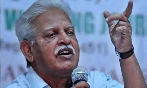 വ​ര​വ​ര റാ​വു​വി​നെ ആ​ശു​പ​ത്രി​യി​ലേ​ക്കു മാ​റ്റാ​ന്‍ കോ​ട​തി