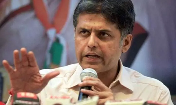 വിവരദോഷികളായ ​ചില കോൺഗ്രസുകാരാണ്​ യു.പി.എ സർക്കാറിനെ വിമർശിക്കുന്നതെന്ന്​ മുൻ കേന്ദ്രമന്ത്രി മനീഷ്​ തിവാരി