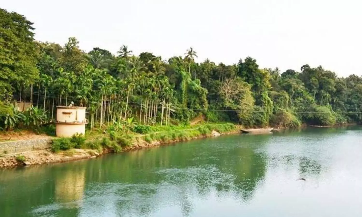 ഇരുവഴിഞ്ഞിപ്പുഴ പിണങ്ങിയാൽ ഇൗ നാട്​ മുങ്ങും; ചേന്ദമംഗല്ലൂരിലെ പ്രളയ കാഴ്​ചകൾ ഒപ്പിയെടുത്ത്​ കൊങ്ങമ്പള്ളം