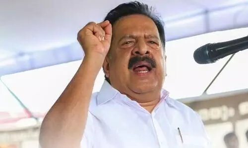 റാങ്ക്​ ലിസ്​റ്റിലുള്ളവർ വേ​ഴാമ്പലിനെ പോലെ കാത്തിരിക്കുന്നു; അനധികൃത നിയമനങ്ങൾ തകൃതി -ചെന്നിത്തല