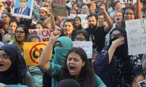 പൗരത്വ നിയമത്തിനെതിരായ കേരളത്തിൻെറ ഹരജിയില്‍ കേന്ദ്രത്തിന് സമന്‍സ്