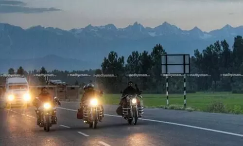 ഇതാ വീണ്ടും കശ്​മീർ...