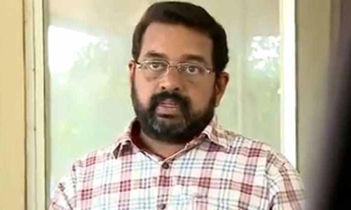 സ്വതന്ത്രമായി എഴുതാൻ കഴിയുന്ന സാഹചര്യമുണ്ടാകണം സ്വതന്ത്രമായി എഴുതാൻ കഴിയുന്ന സാഹചര്യമുണ്ടാകണം